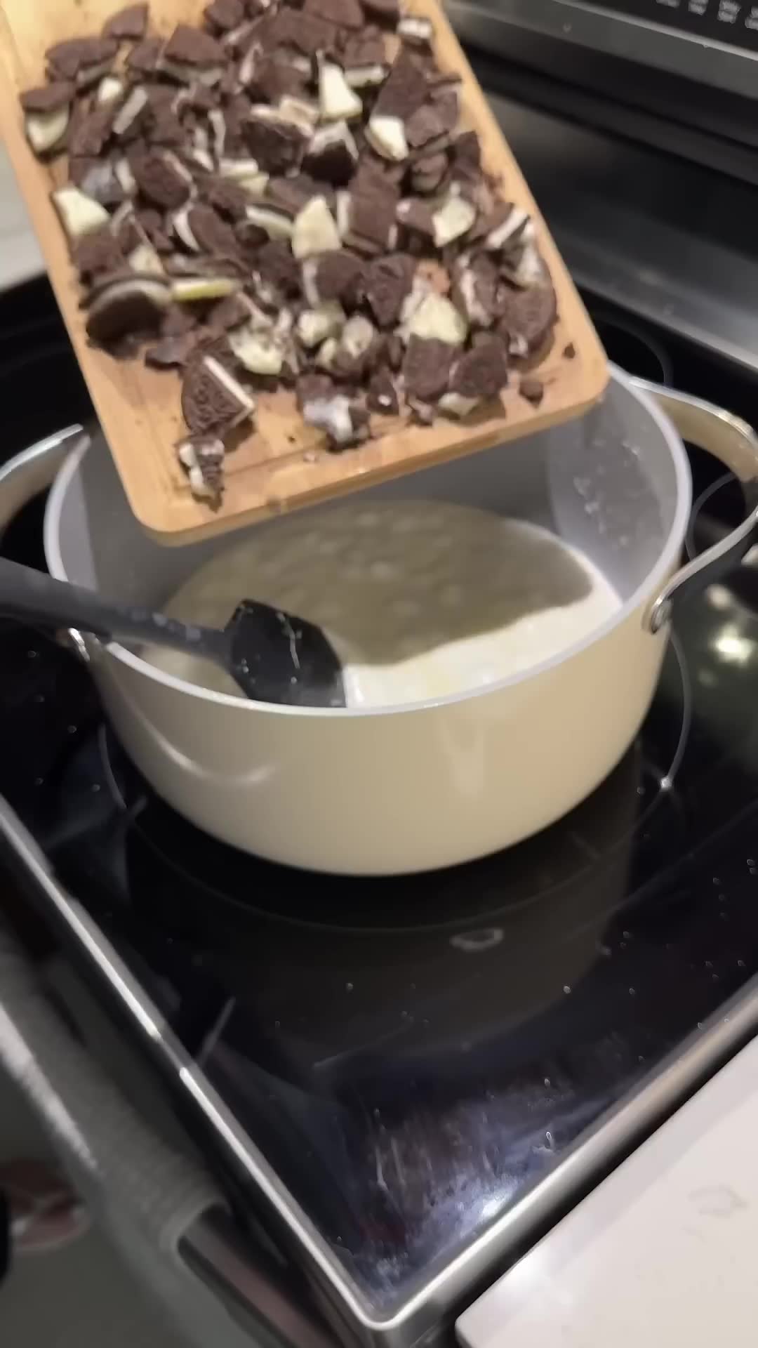 Popcorn gets dessert makeover with sticky coating and cookie addition
