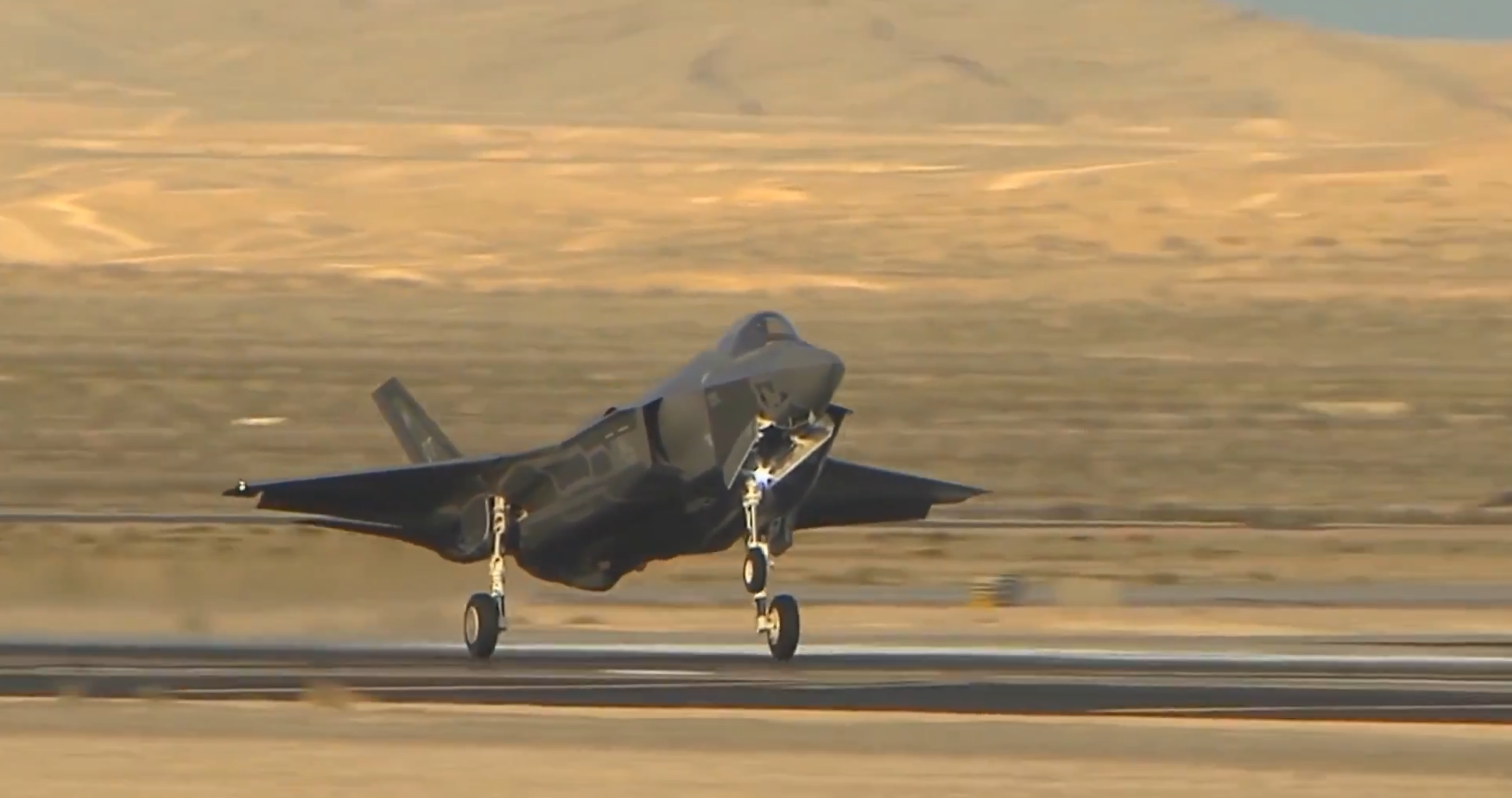 Defense Department slashes Lightning procurement by half in major shift