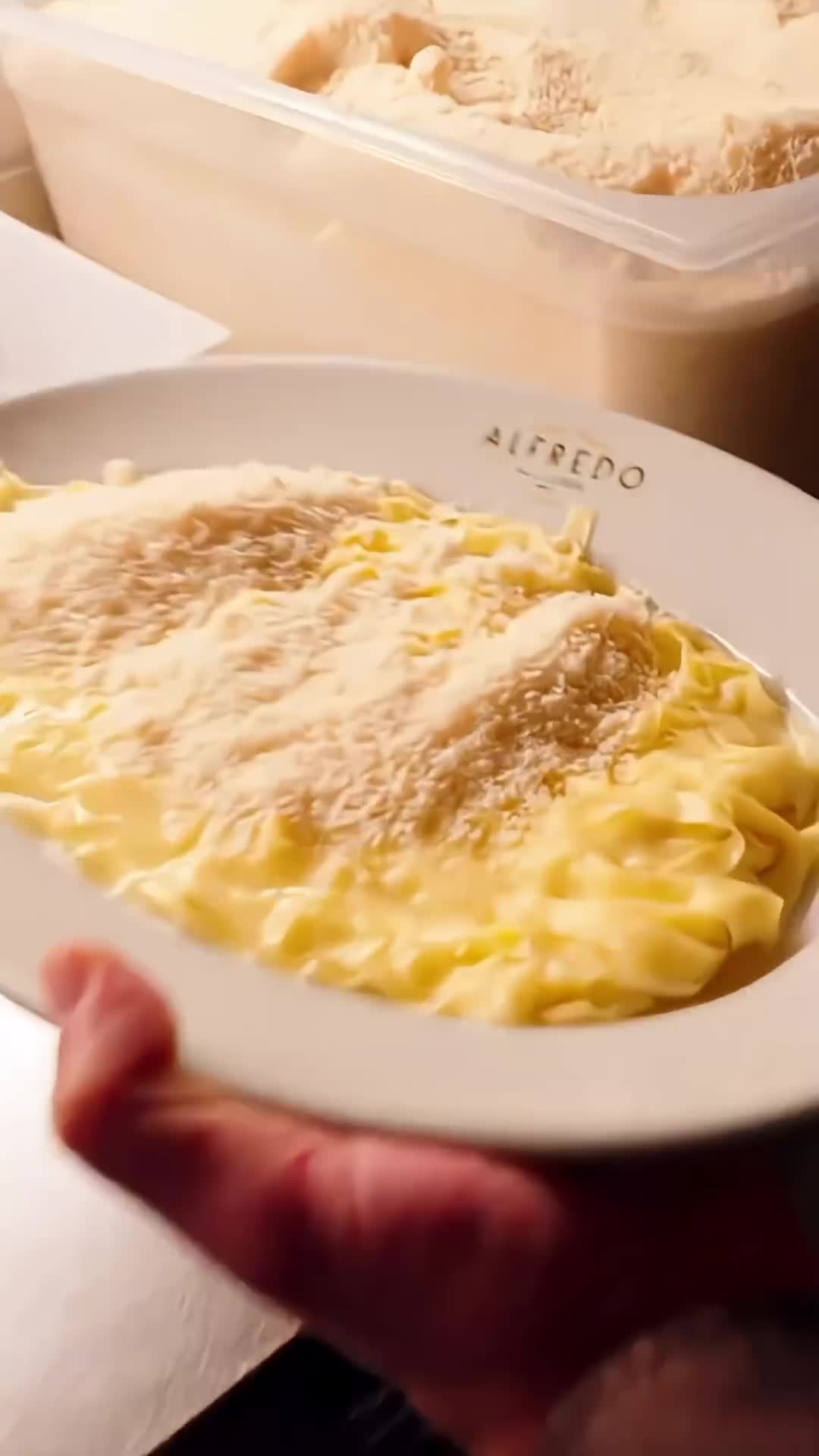 Creating real Roman-style pasta alfredo with just butter and cheese