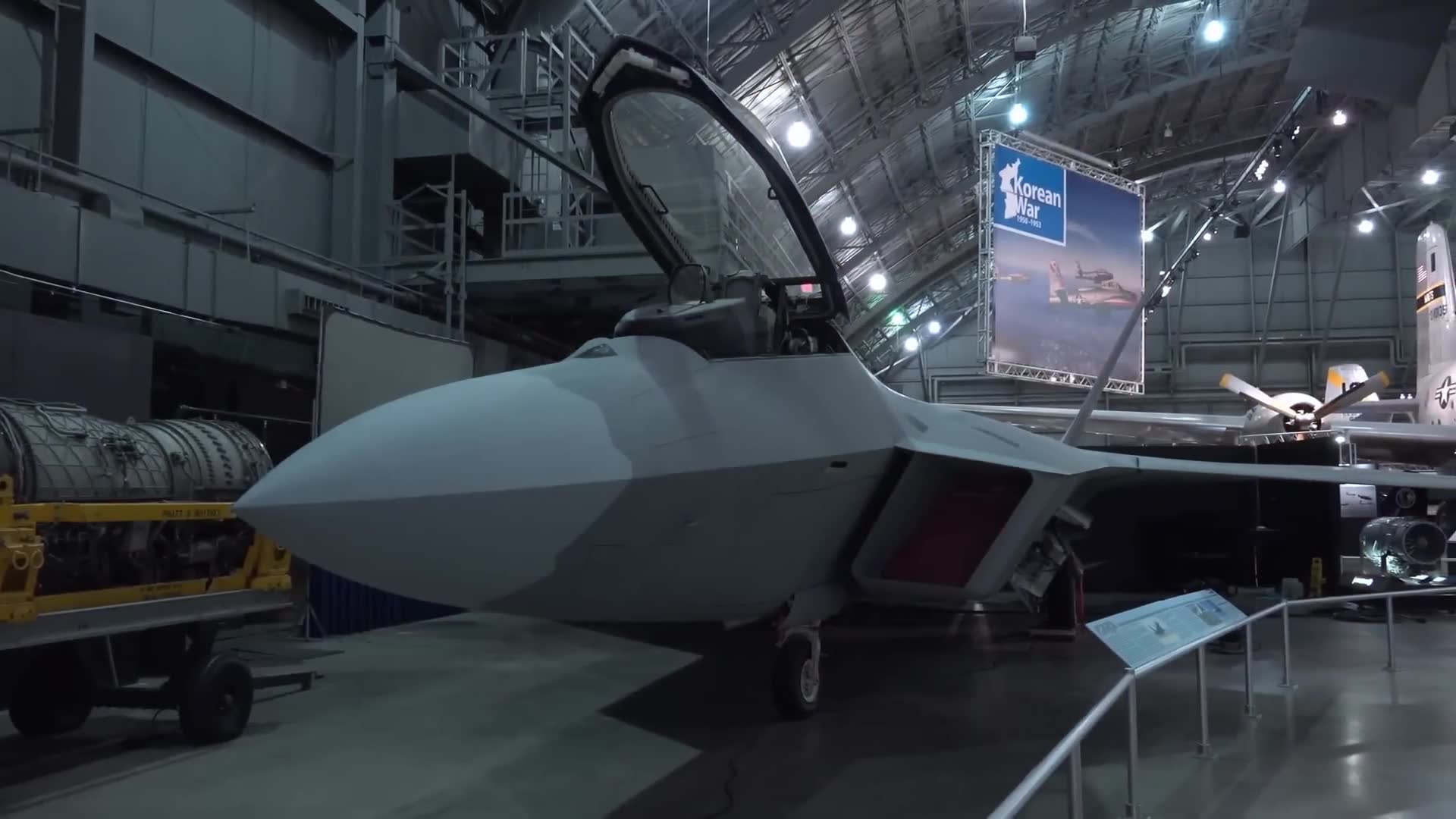 F-35 Lightning versus J-35 in the battle for air dominance supremacy