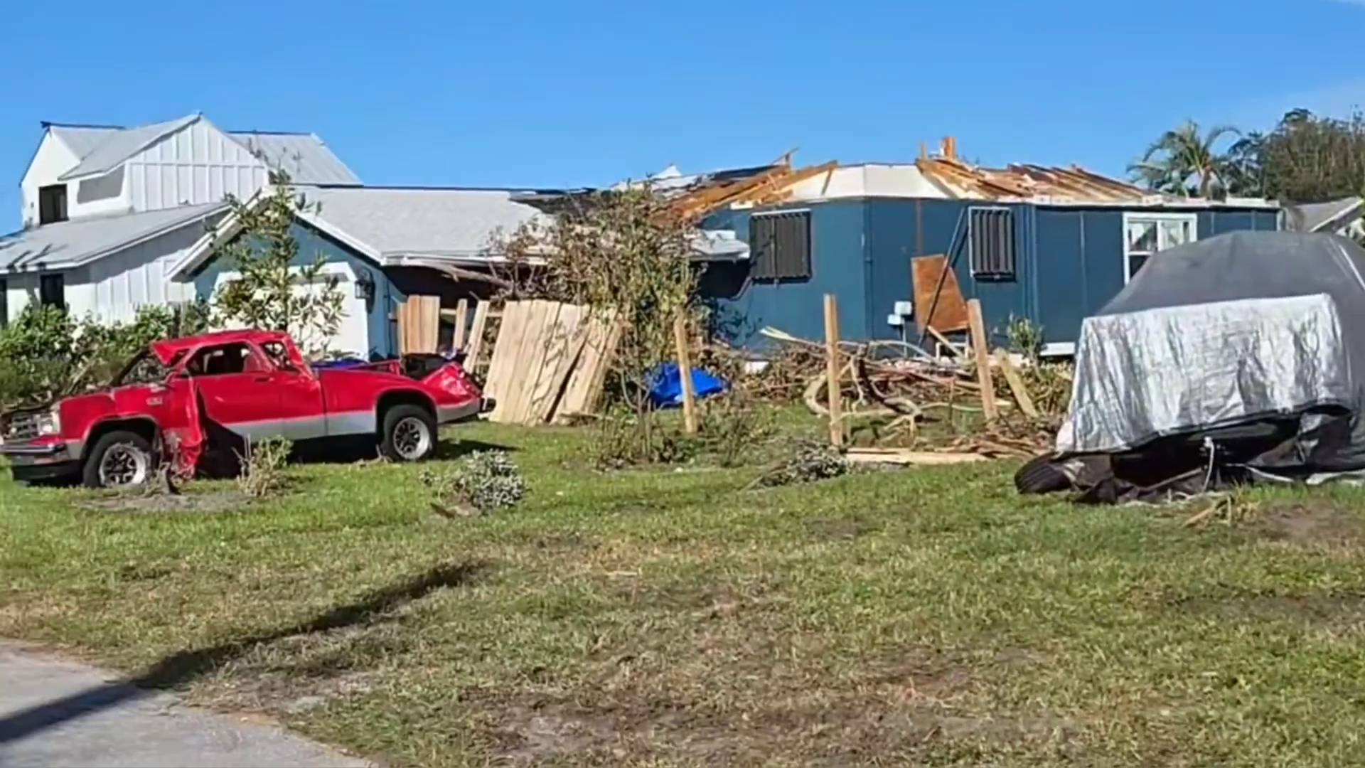 Sudden tornado strikes Florida causing unexpected devastation