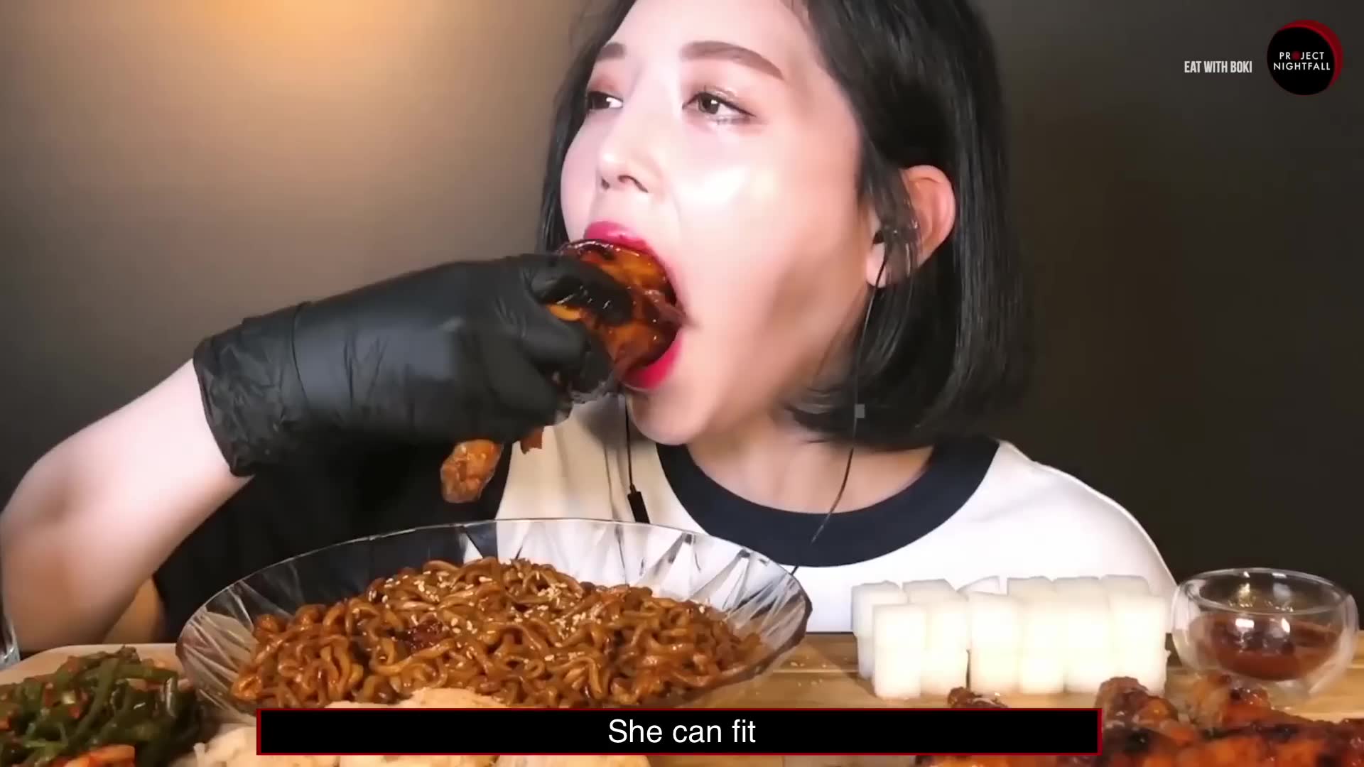 Experts investigate whether is this skinny girl making fake food videos in detail