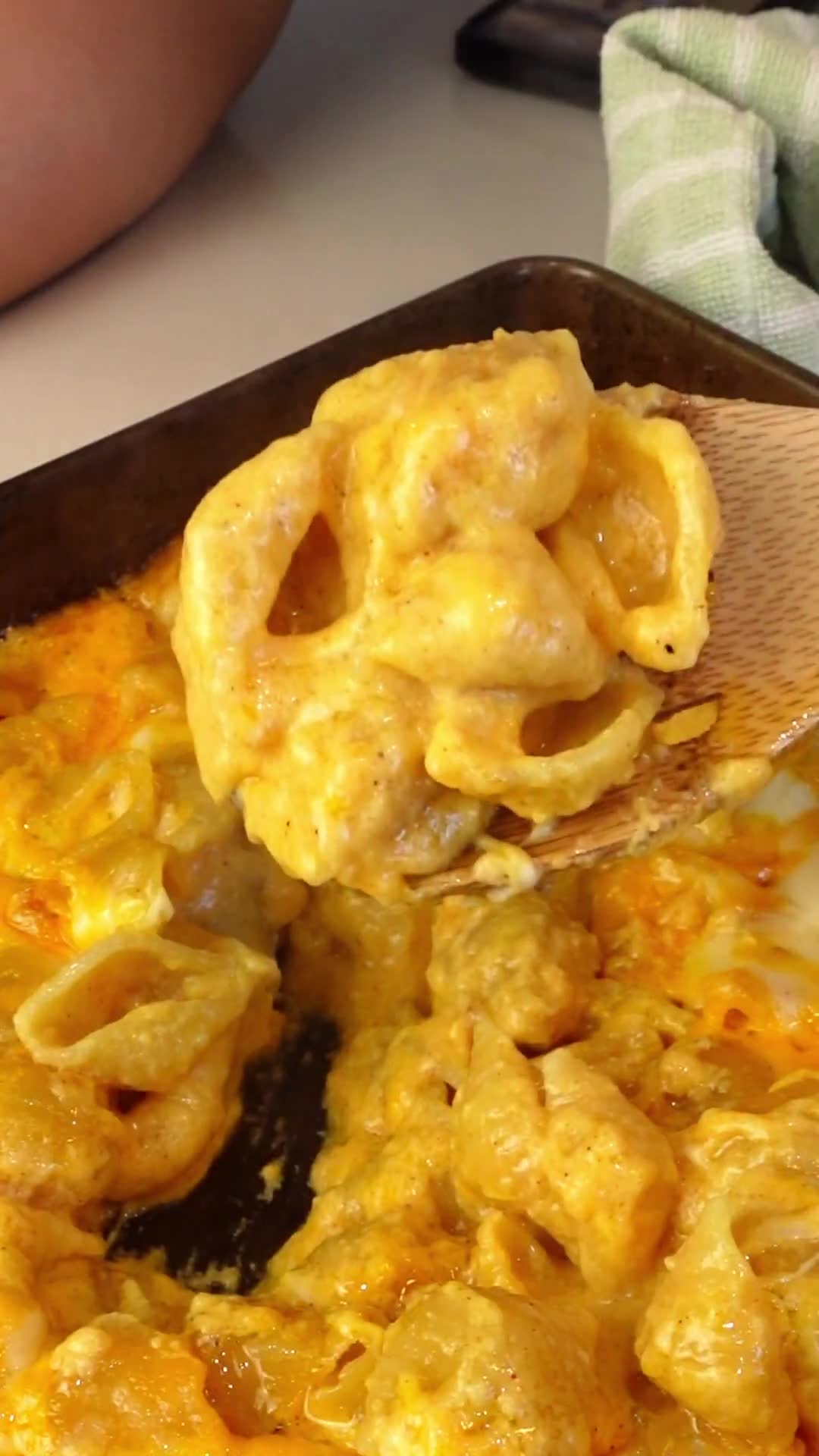 Testing homemade cheese sauce against instant macaroni