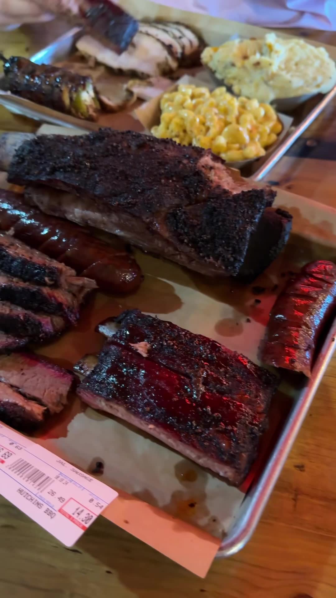 Food review of Texas barbecue restaurant with unbelievable smoked ribs