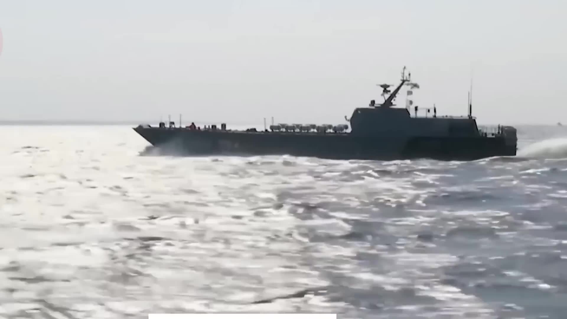 Ukrainian missile destroys Russian vessel