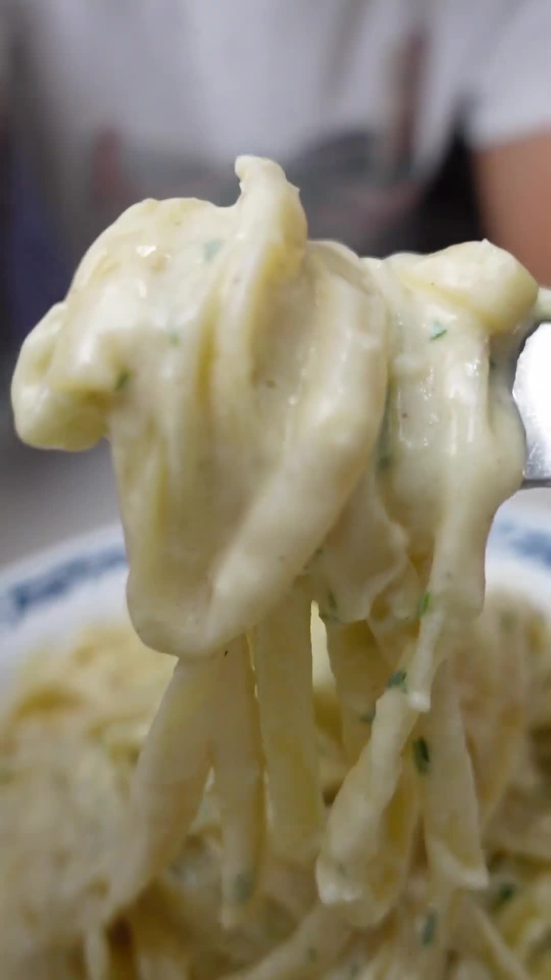 Comparing a homemade alfredo sauce to the jarred grocery store version