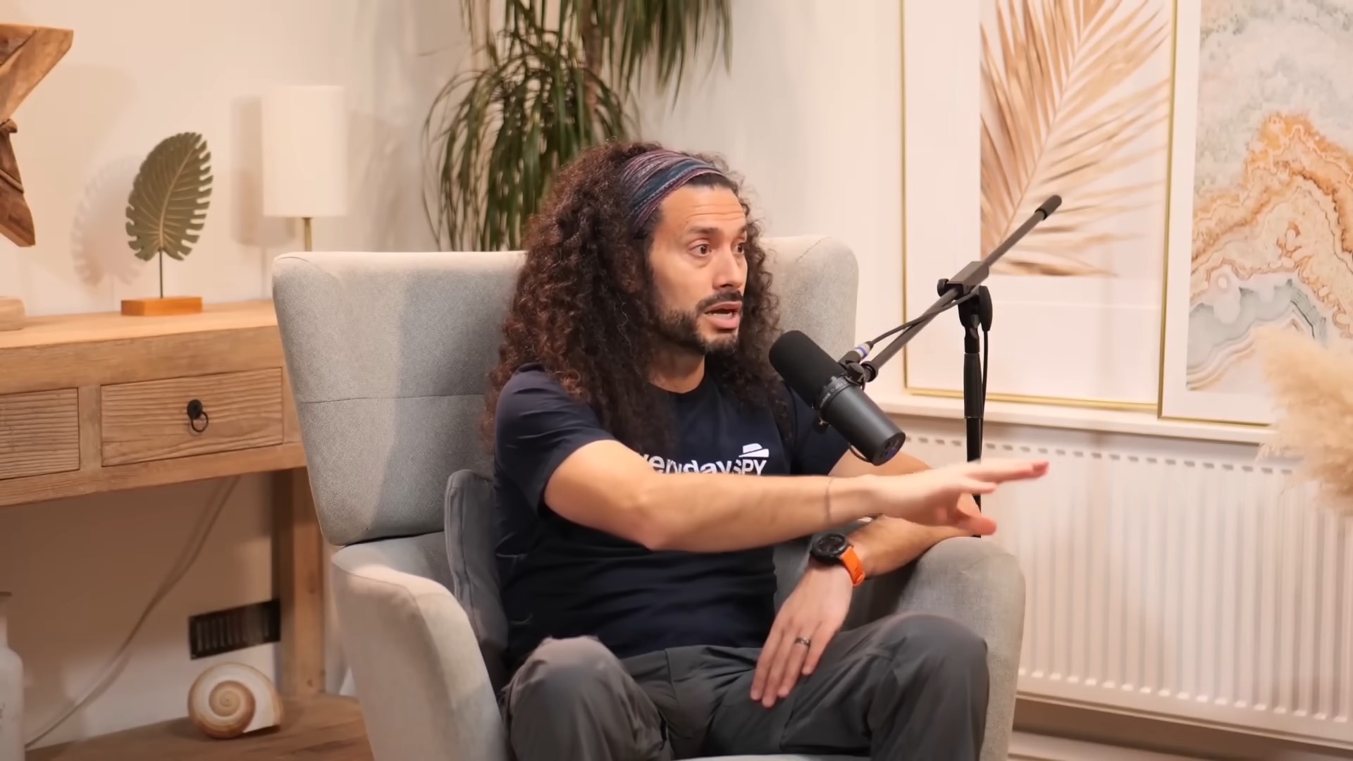 Former officer reveals what the CIA knows about you before you ever notice them