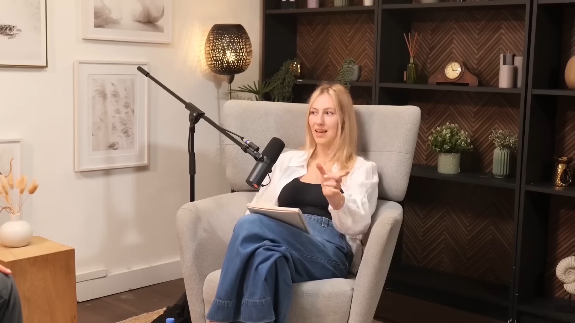 Former officer reveals the brainwashing technique that fixes your life faster