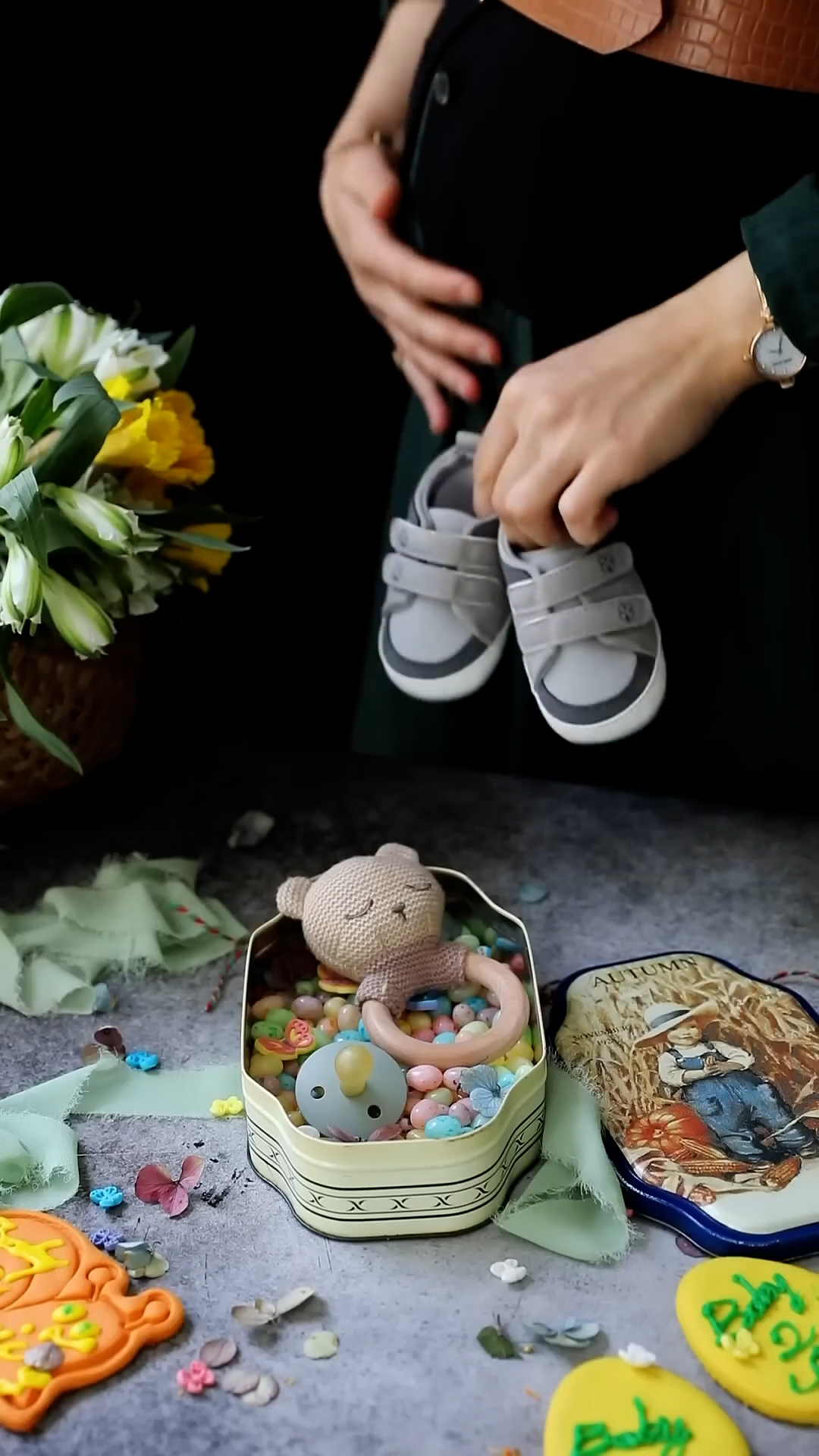 Sharing pregnancy news with loved ones