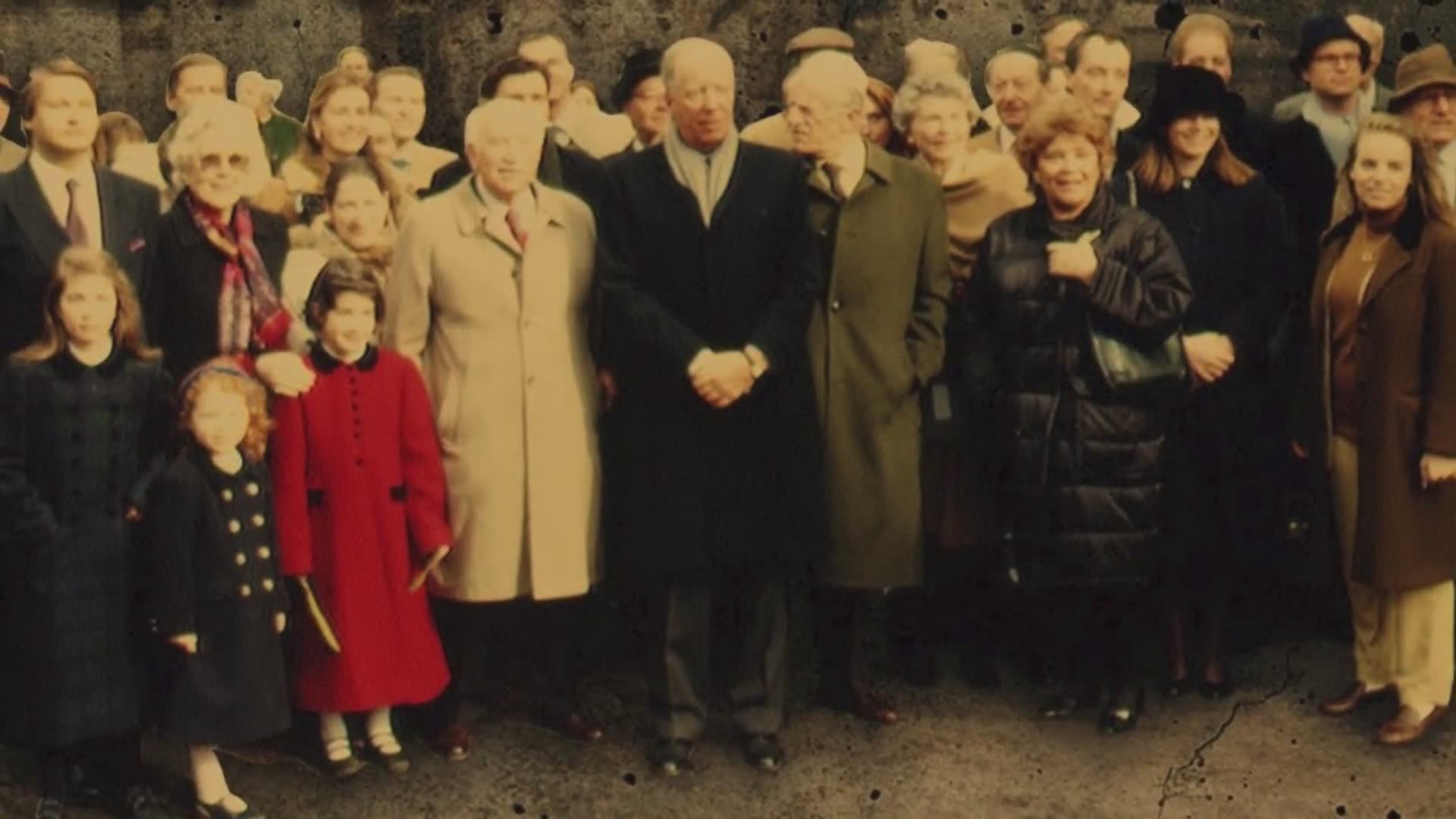 Empire of shadows _ Decoding the wealth and power of the Rothschild family